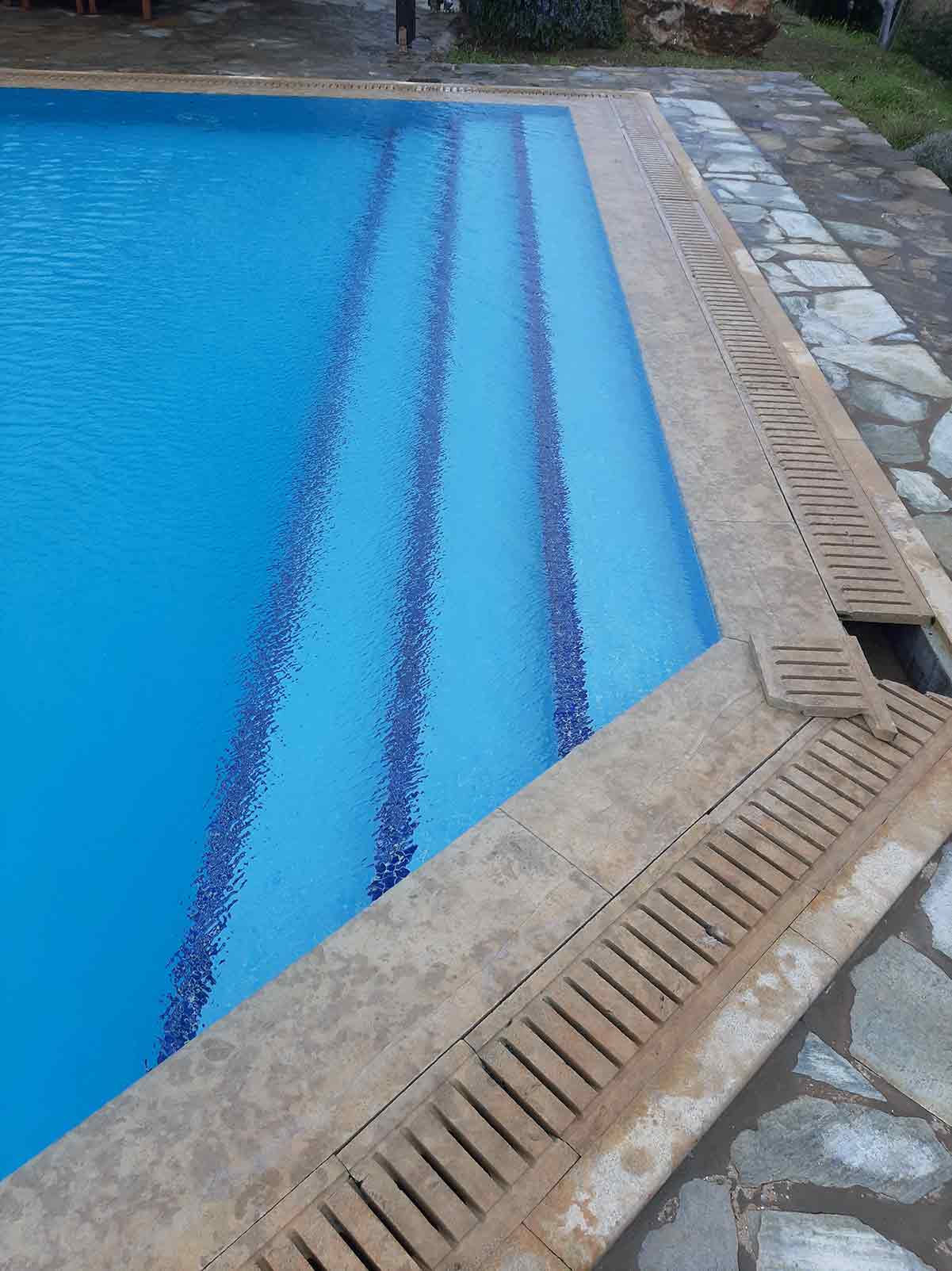 Pool renovation in Kea island